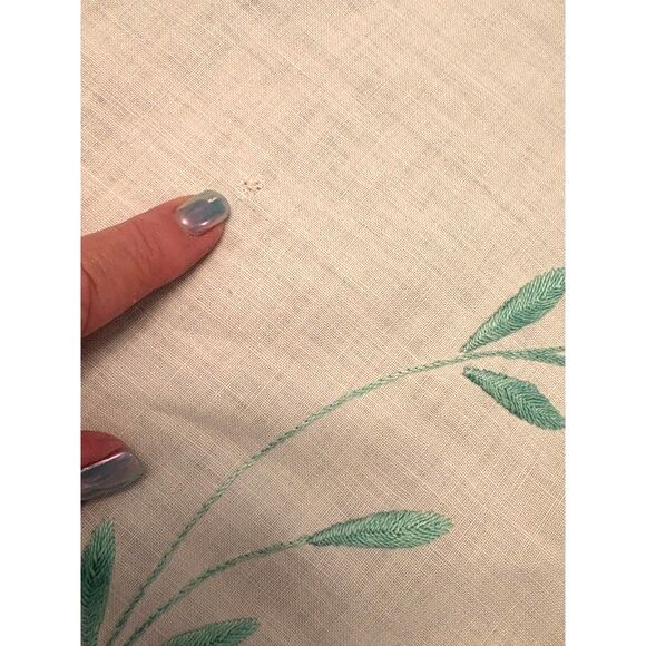 LOT of 4 Heavily Embroidered Table Runners Dresser Scarf 50s Vintage Linens - Picture 6 of 11